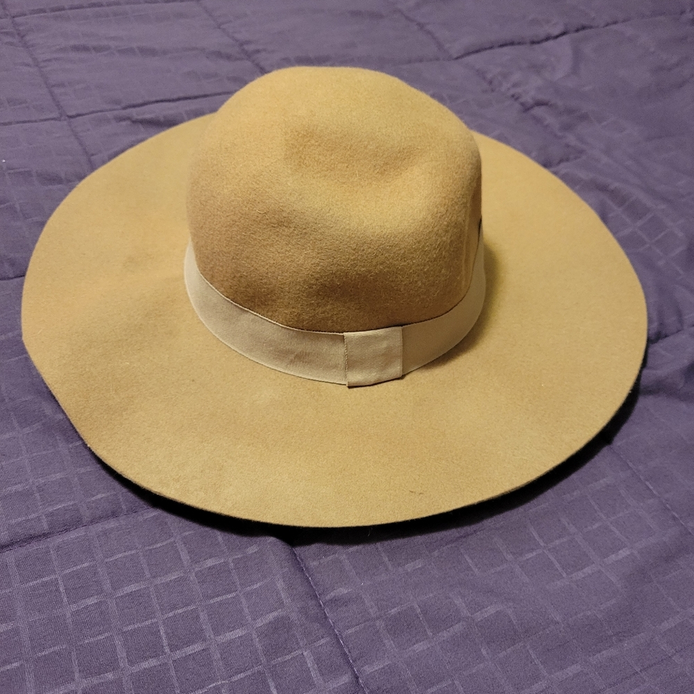 Wool Floppy Hat - Picture 4 of 7